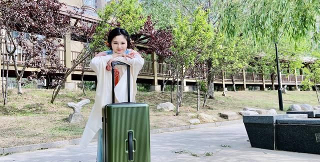 拉杆|锦囊行李箱有多能装？我想要的统统带走