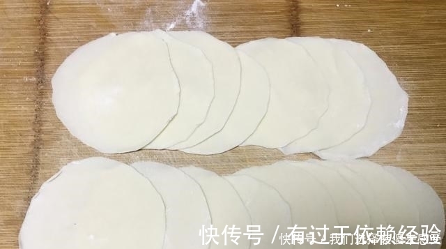 高筋面粉|吃了20年饺子,饺子面粉一直用错了,怪不得煮的饺子破皮不筋道