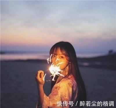 |搞笑gif:姑娘,你们这是练习了多久,配合的这么默契