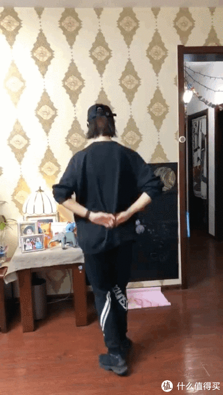 训练|真人演练在办公室可以做的臀腿训练，用时短不占地儿，男性也适用