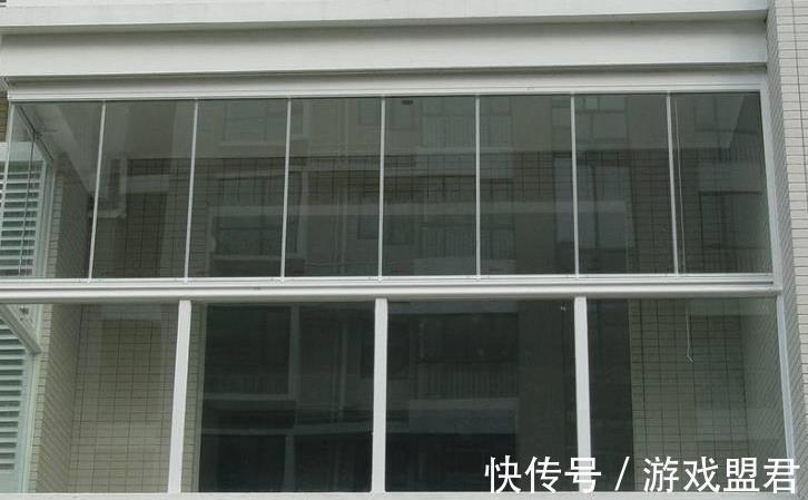 重装|头回见有人这样封阳台，好聪明，真想把家里的阳台拆了重装！