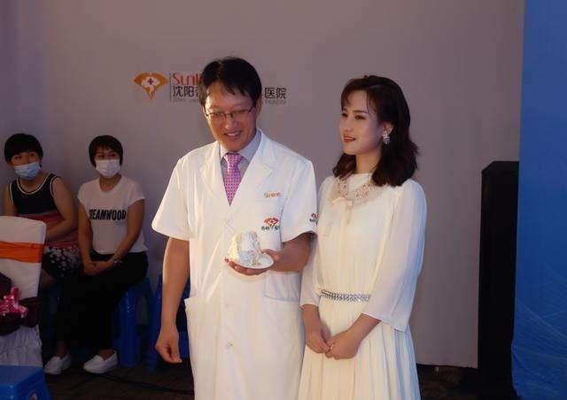 整容|歪脸女孩整容逆袭成女神,舍百万年薪当老师,这才是整容的意义