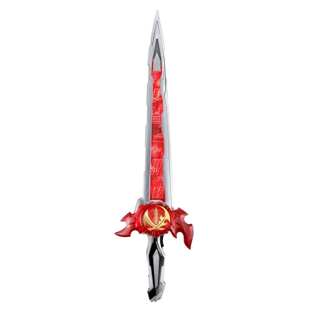 pb|全长81cm，万代推出《假面骑士圣刃》究极大圣剑