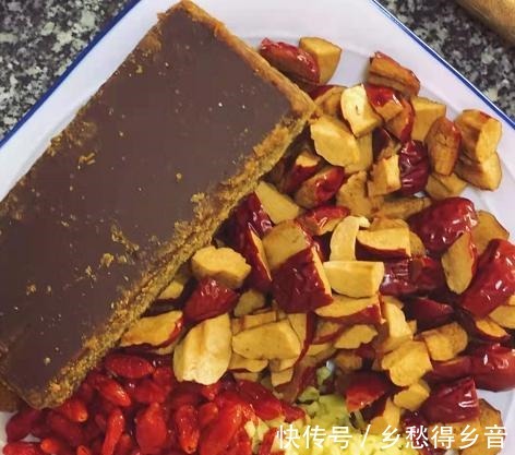 面色|女人年过40后,记得多吃3款美食,面色红润显年轻,早吃早受益!