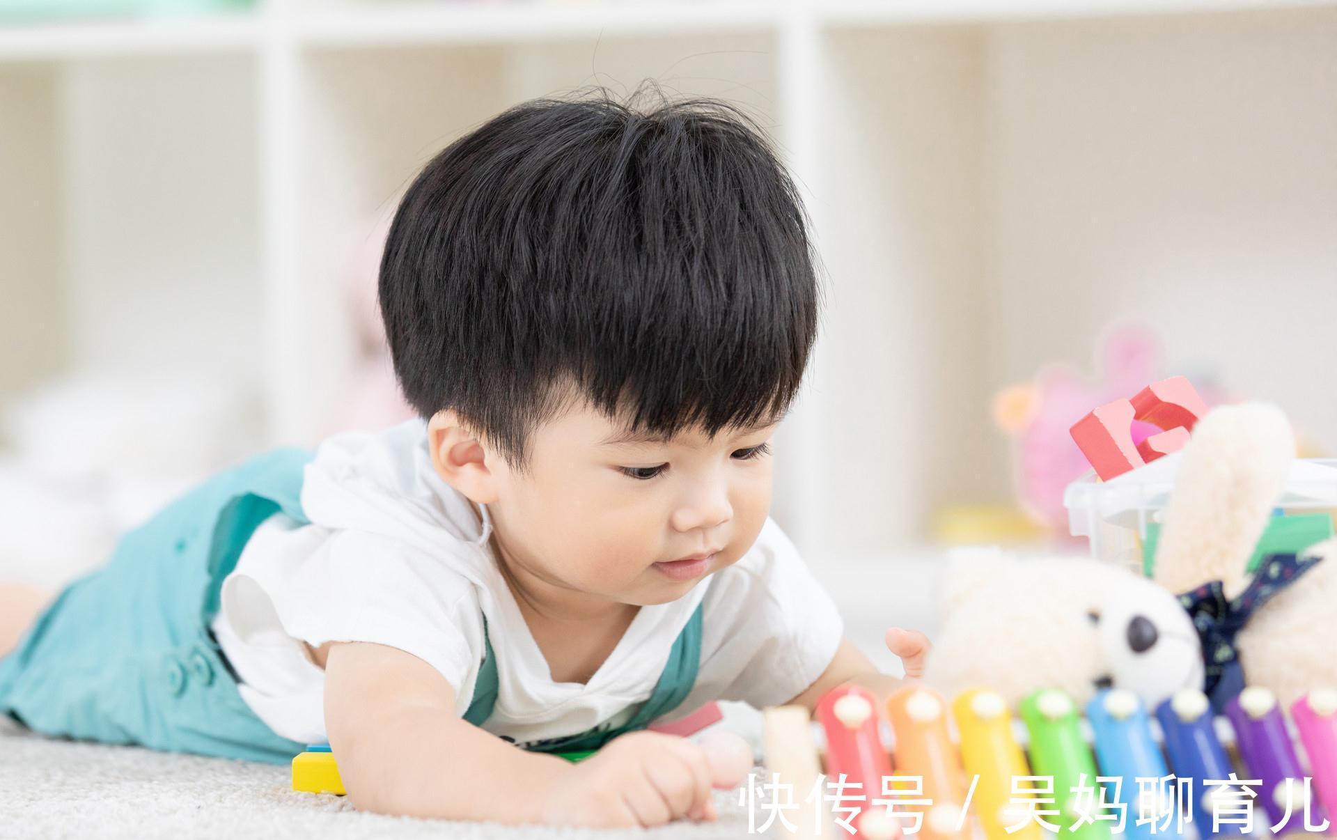 婴儿猝死综合征|4-7个月的孩子,出现六个动作说明发育好爱学习,家长别瞎制止