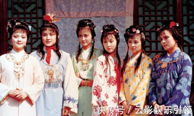 四大丫环@她是宝玉四大丫环之一,却莫名其妙失踪了,其实曹雪芹早有交代