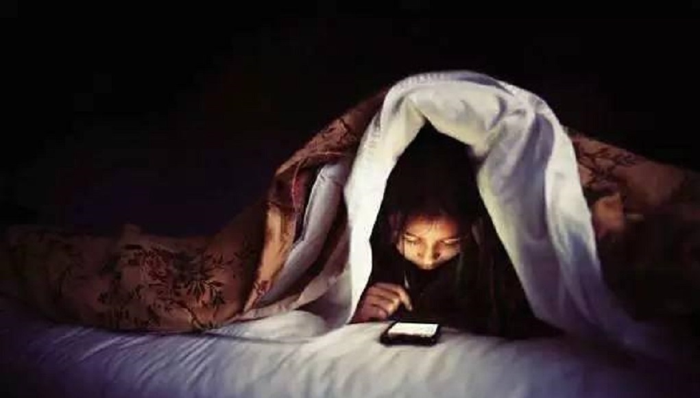 素颜女神|女生睡前坚持做好这5个好习惯,你会离素颜女神越来越近!