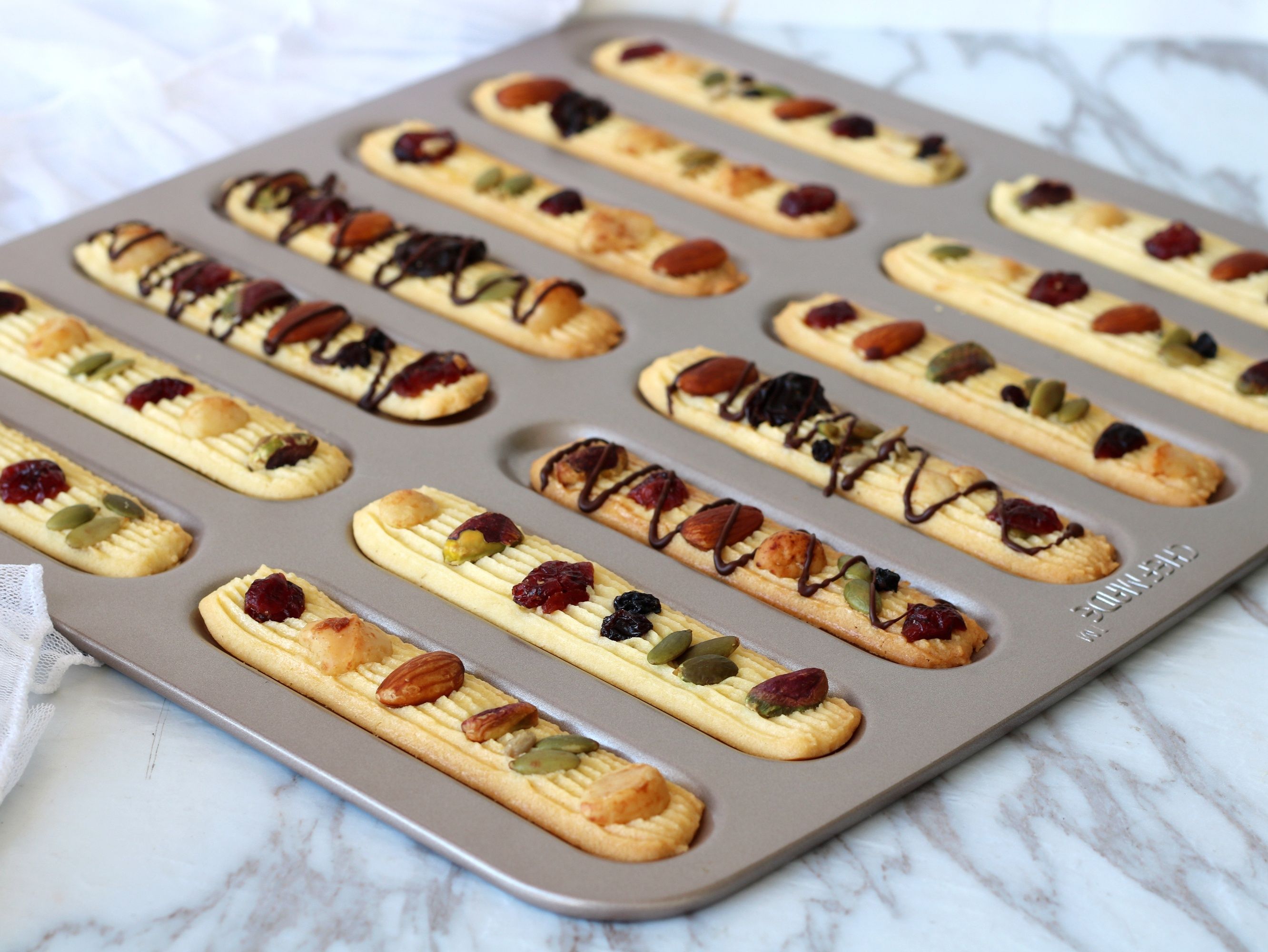 用了6年的饼干配方，酥脆可口，健康无添加，比买的好吃又实惠