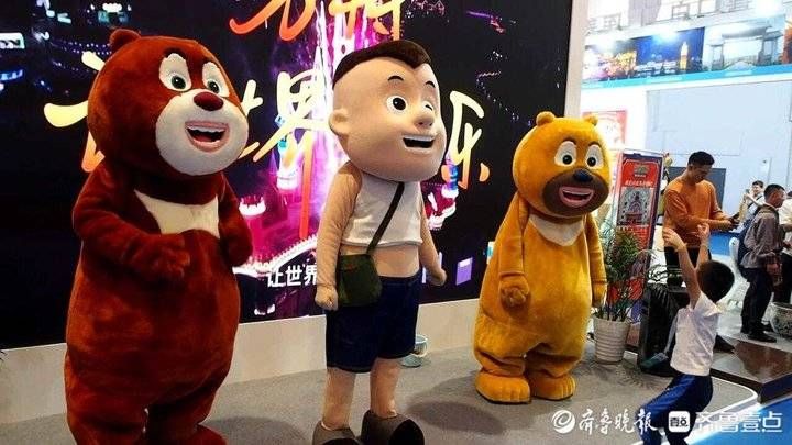 熊大熊二|第二屆文博會孩子們的最愛，來自方特的熊大熊二在賣萌