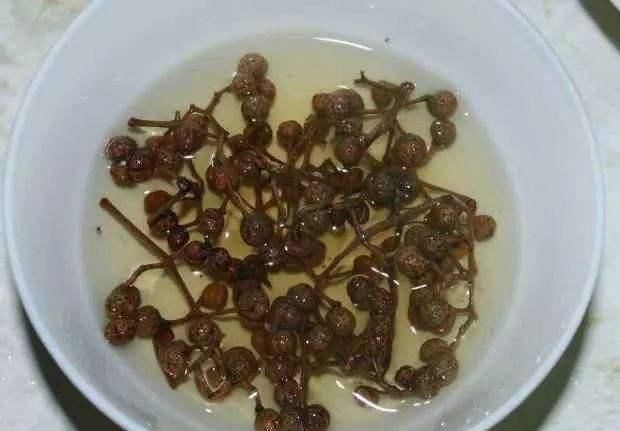 泡水|女人常用花椒泡水喝,身体可能收获4个好处