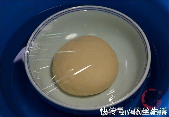 米醋|发面只加酵母和白糖就错了，多加这1样，10分钟发满盆，太实用了