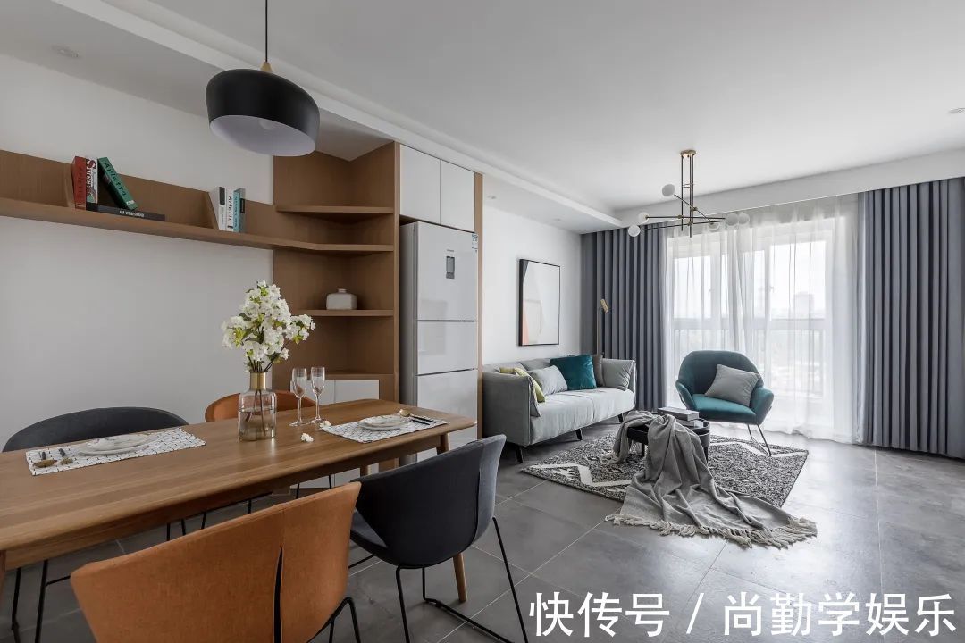 装饰画|88㎡现代简约，实用与简朴，最平凡的艺术，来自生活
