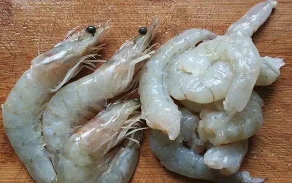 这饵，我隔三差五就想用，方法简单又好用，钓上的鲫鱼都很大