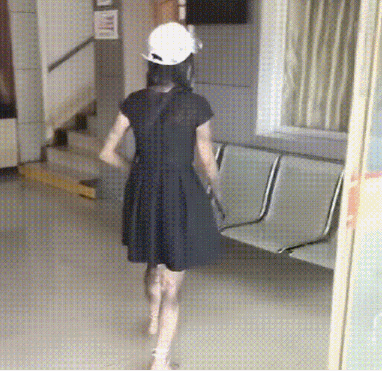 |搞笑GIF段子:嗯,就是这个味!