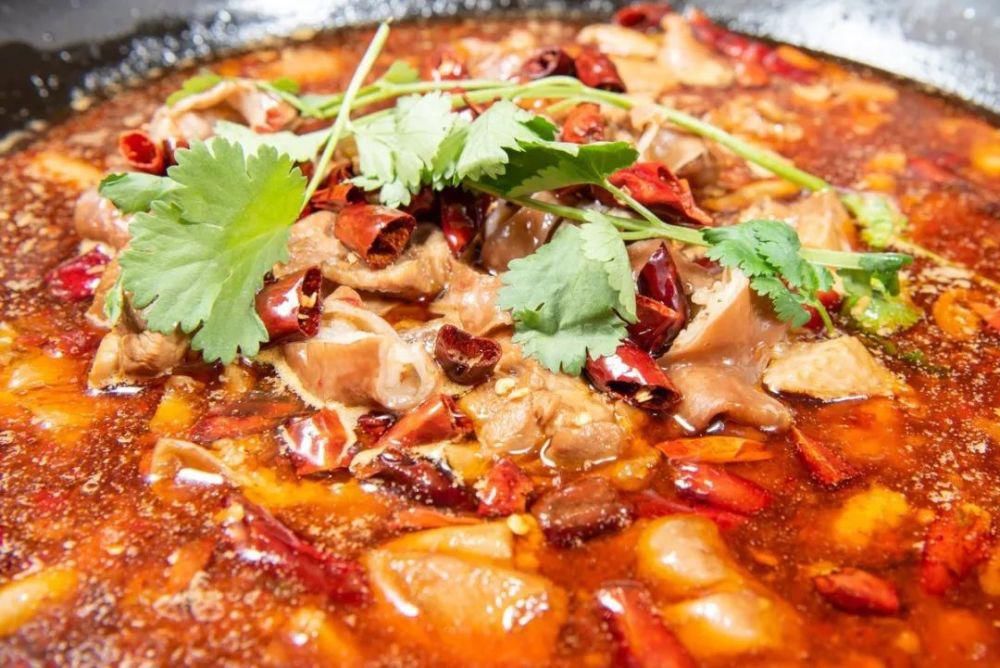 火锅|人均居然30+!红桥这家肥肠鸡火锅,吃出“黑科技”!吃到扶墙出~