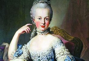 死刑|法国王后被判死刑,在断头台踩到刽子手的脚,说了一句话太经典