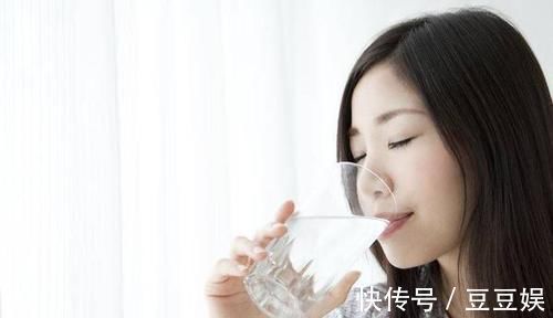 心脑血管病|晨起最佳的养生方式:缓慢起床,三个起床步骤,快来了解一下