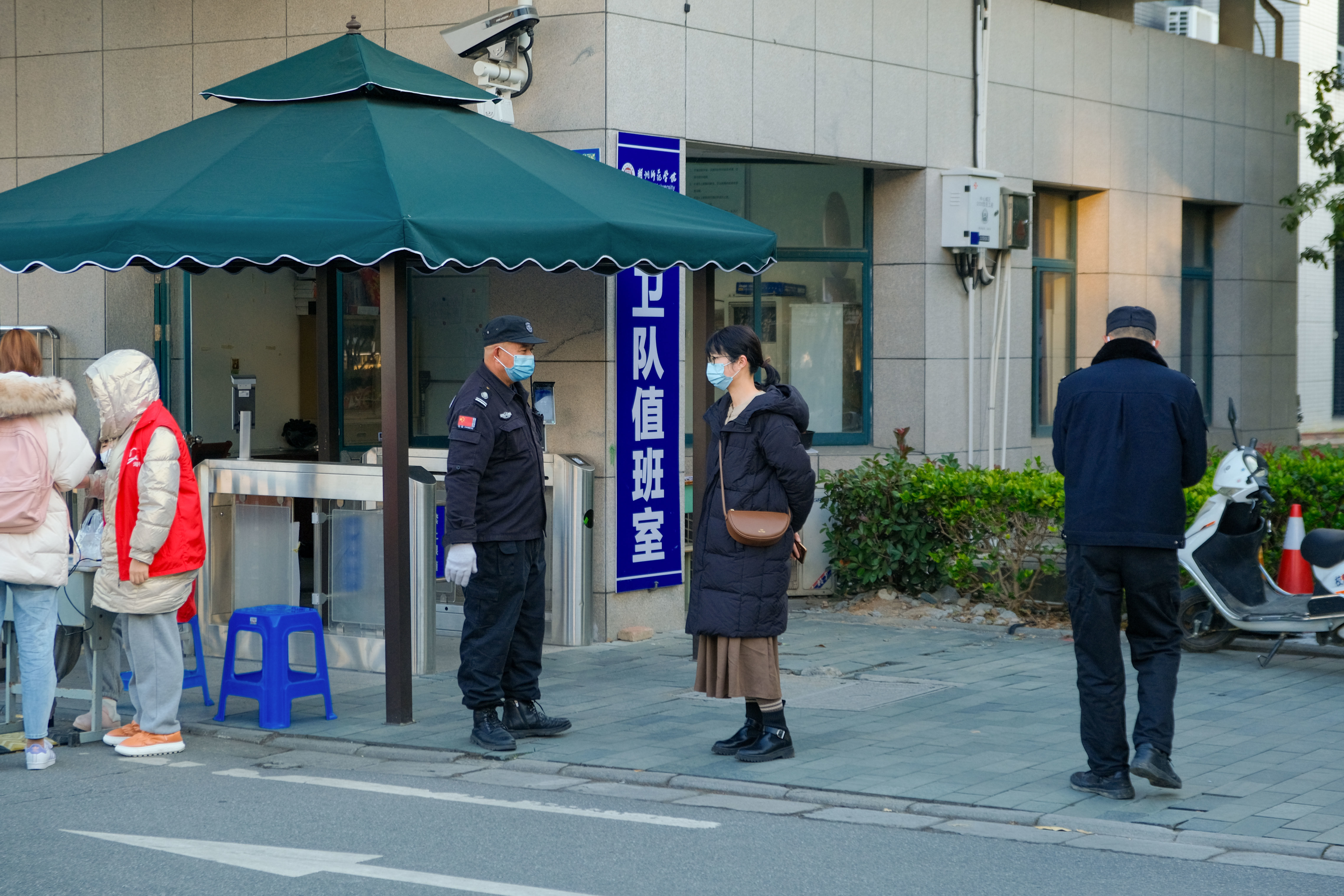 考生|措施到位！湖州考生“全副武装”应考