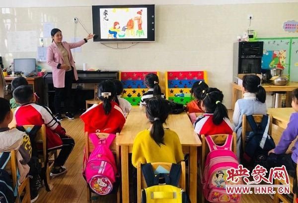 活动|西平县第四幼儿园开展树家风传家训主题活动
