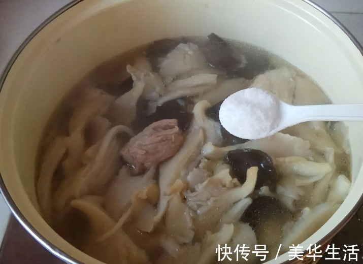 身体不适|海鲜菇这样做才营养,汤鲜味美,10分钟搞定