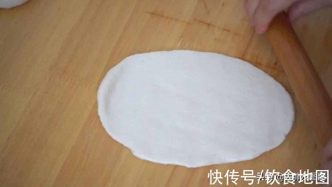 4种材料,不发酵,不用烤箱,自制起酥煎饼,香喷喷的面食