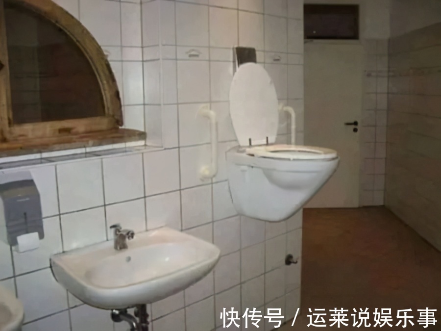 25个不走心的奇葩设计，图2身高没3米用不了这马桶