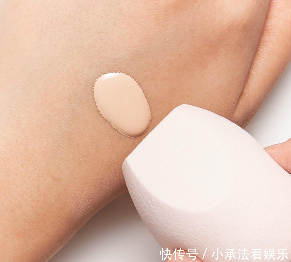 防晒|先涂防晒还是妆前隔离?5招新手底妆教学令夏日妆感透薄更持久!