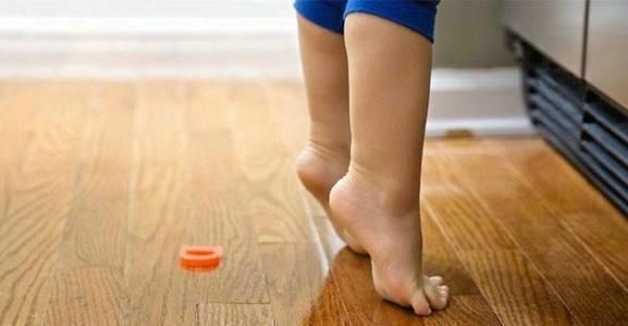 日常生活中|每天踮脚尖走路15分钟,四个问题可能悄悄“走没了”