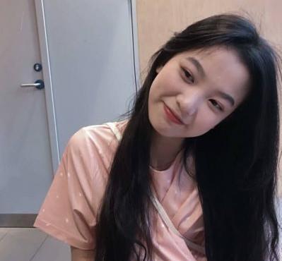 直男眼中的“丑女”,98%具备这几个特点,不要自认为“酷”