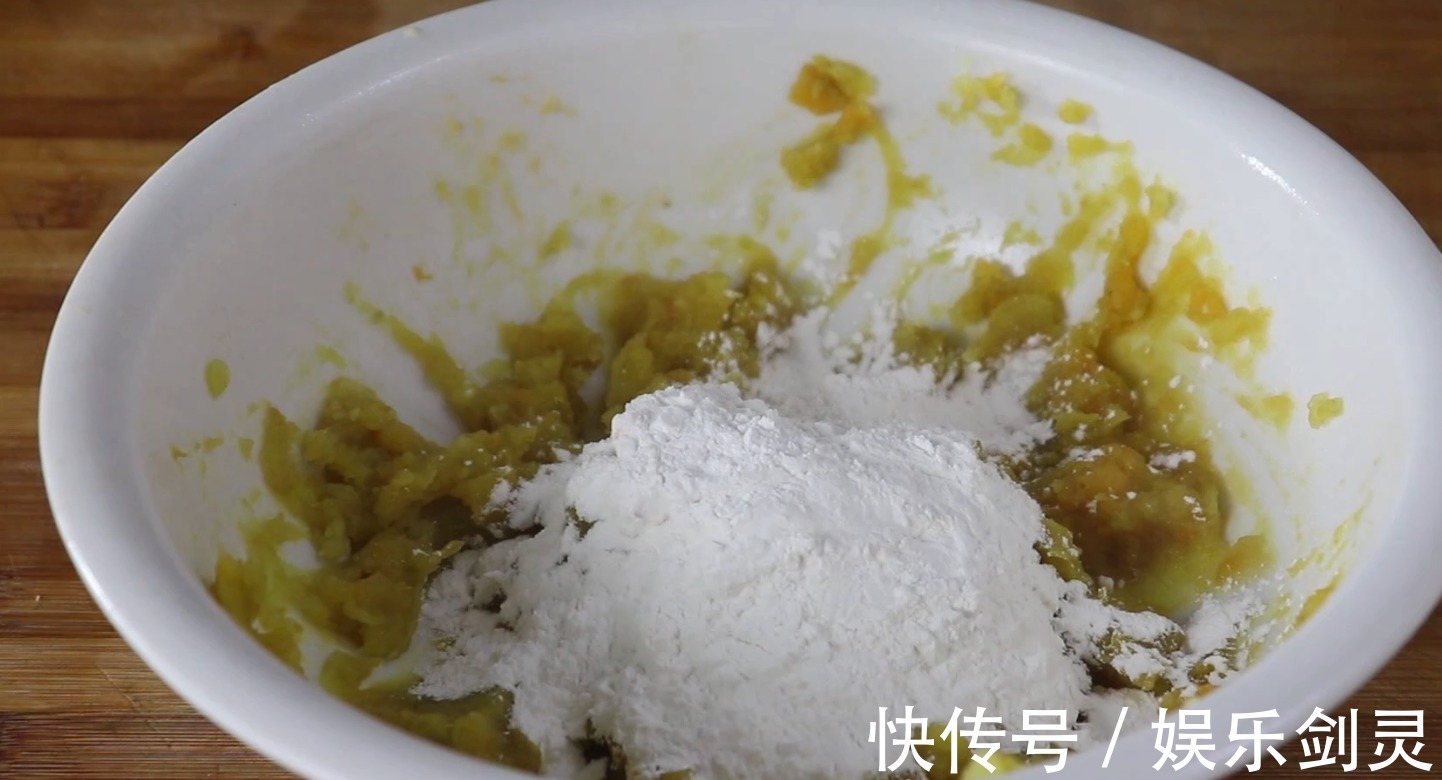 糯米粉|吃了半辈子红薯,这做法真是第一次见,软糯香甜,孩子爱吃