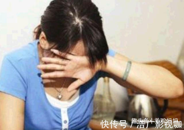 睡眠时间|“我家宝宝玩累了自己就睡了”，宝妈骄傲炫耀，儿科主任太无知