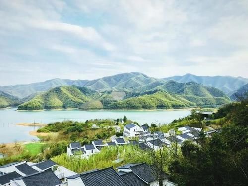 中年|安吉阿丽拉，停止营业