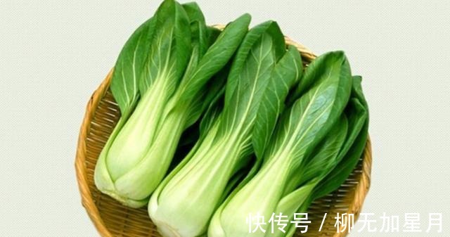 腌酸菜,别直接用盐腌,牢记3点,酸菜又酸又脆,味道正宗不易烂!