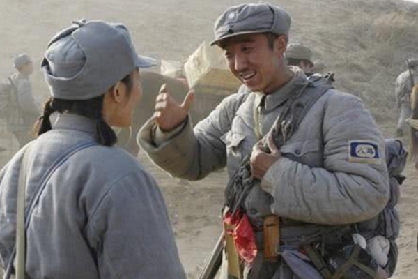 八路军|八路军帽子上的两颗扣子有什么意义只可惜很少有人知道