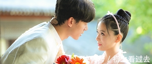 粉色櫻與大眠王|什么是無效穿搭|《粉色櫻與大眠王》好評(píng)