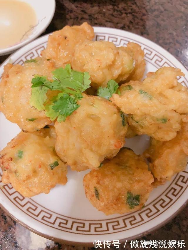鲜虾|潮汕人超爱的鲜虾做法,色泽诱人,入口酥香,做法和配料还简单