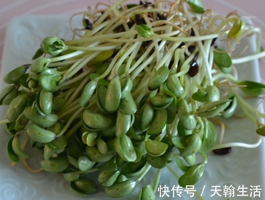 常吃|女性不想肚子鼓鼓,常吃此菜,排出毒素,淡化皱纹,更显年轻