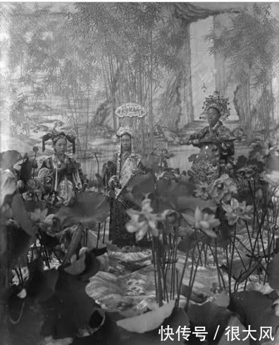 简直|清朝老照片不全是丑的,也有各种白富美高富帅,第三位简直惊艳