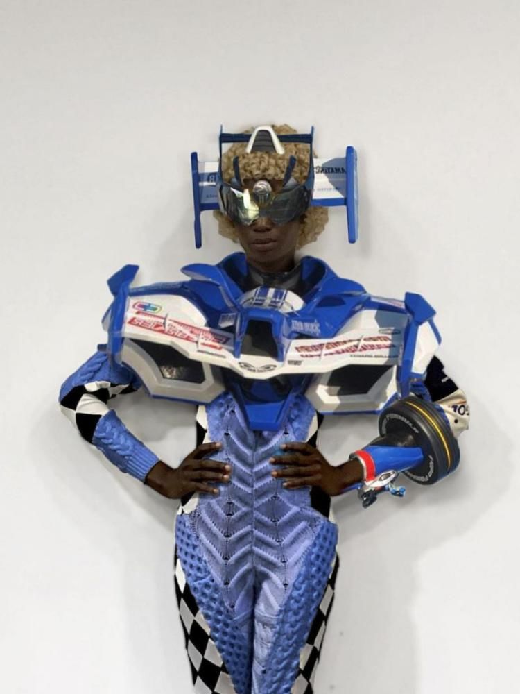 他把小时候偷看到的东西变成了今天的时尚