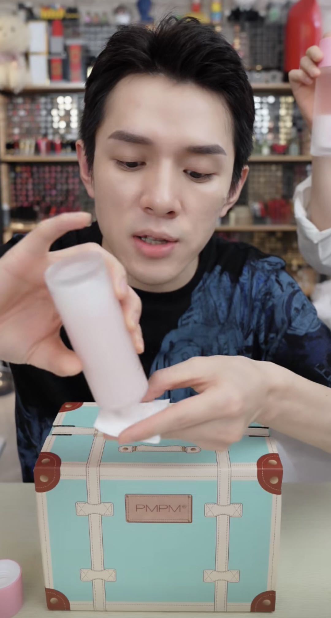 走红|继“百雀羚”后,我国又一“平价”护肤品走红!去黑头收毛孔,效果力压兰蔻!