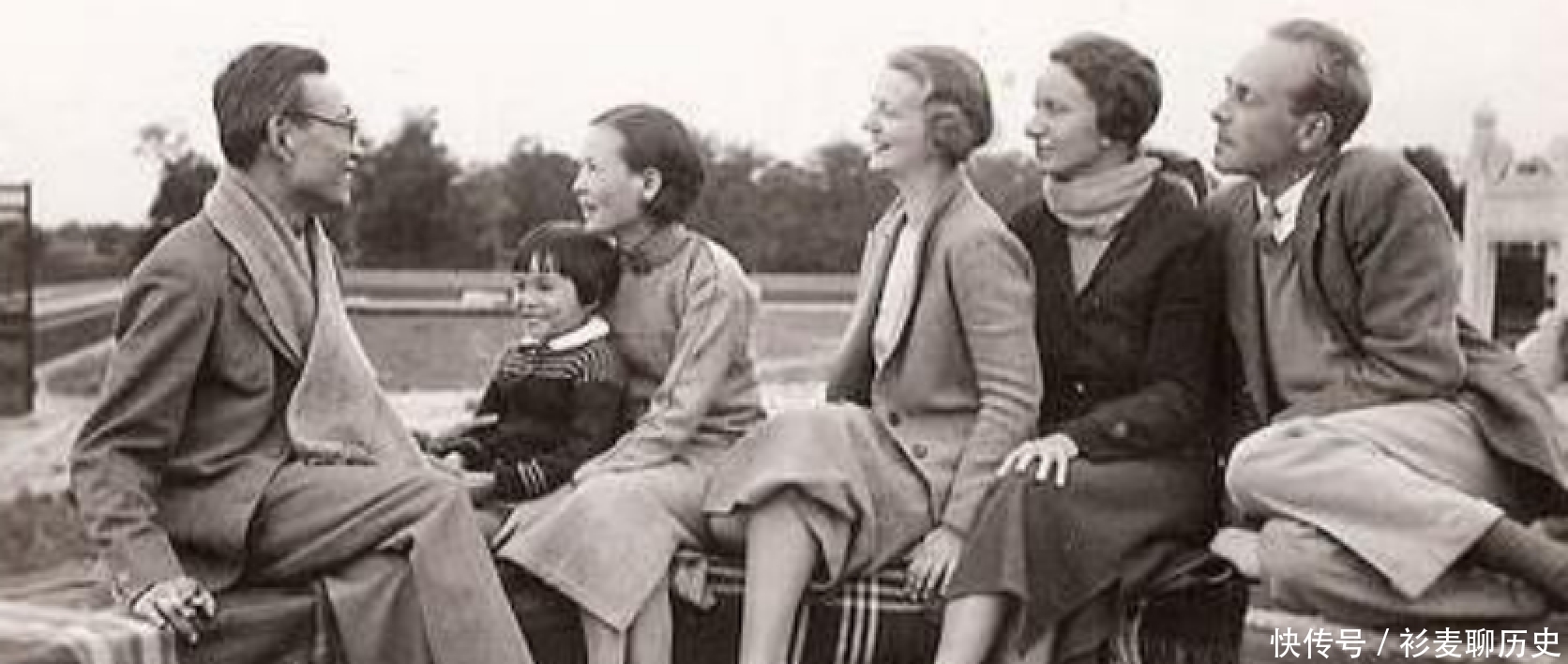 梁思成|深度解析:诗人徐志摩那么浪漫,为何林徽因却选了书呆子梁思成?