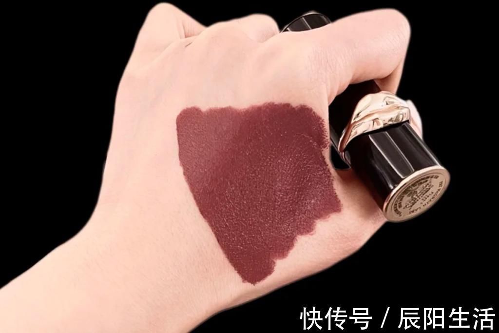 chanel 高冷口红色号合集!涂前打工人涂后不理人!