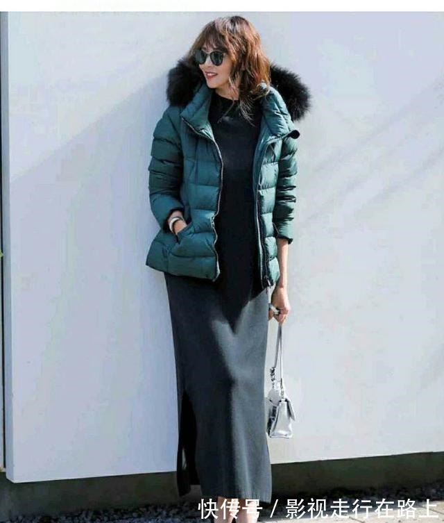 富冈佳子 这才是五十岁女人的穿搭教科书,优雅减龄不装嫩,照着穿也太美了!