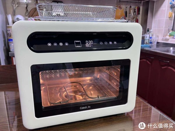 空气炸烤箱和烤箱有什么区别？用一个空气炸烤箱搞定一切料理，多功能才是王道！