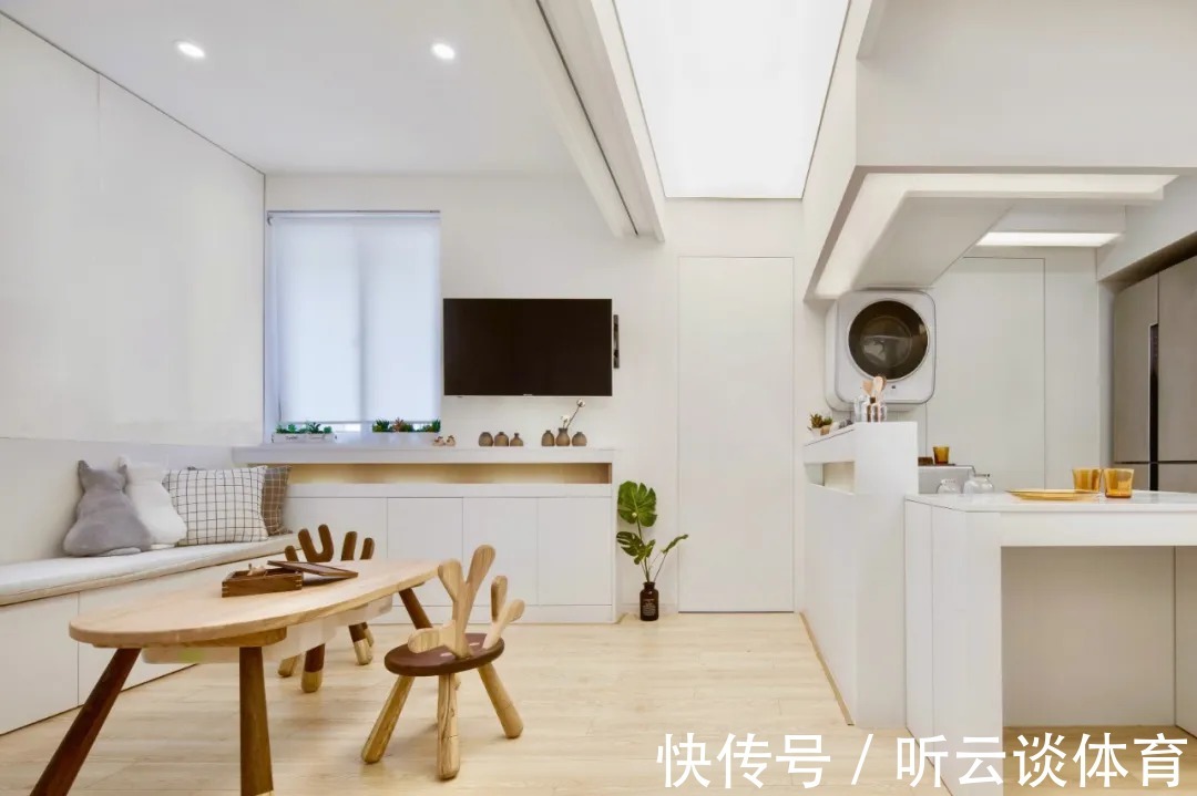 简约风|60㎡简约风小户型,客厅藏张床打开秒变3居室,太机智了!