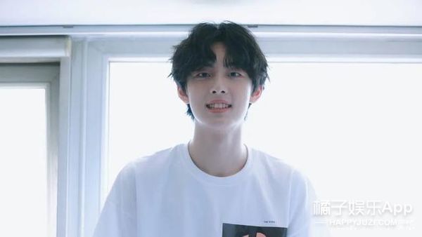 你看这颜值能火成顶流吗？