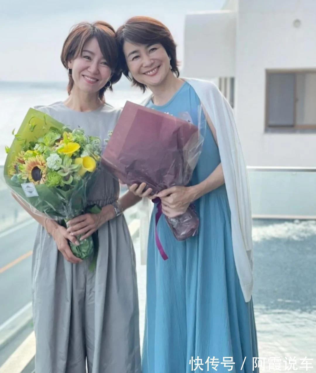 裤装 四、五十岁的女人,尽量少穿黑裤子,瞧日本女人这样,洋气还减龄