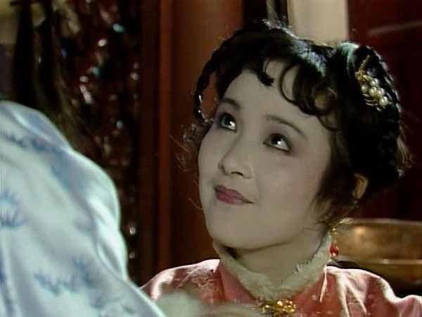  一心|薛姨妈一心要和贾府联姻，为何贾母提亲，薛姨妈却婉拒？