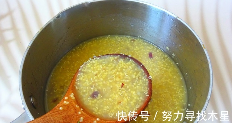 谷物|三伏天，我家最爱喝的粥，两种碱性食材营养互补，饱腹又滋补！