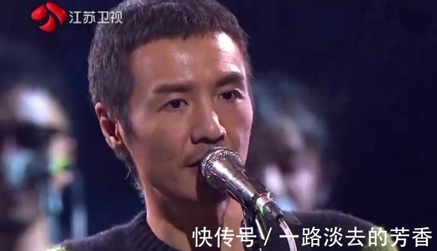 何炅|跨年夜上的10大翻车事故: 华晨宇被误解、王源被虫咬、何炅没声音